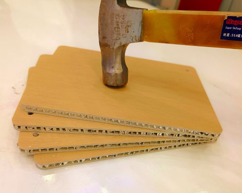 High hardness honeycomb aluminum plate