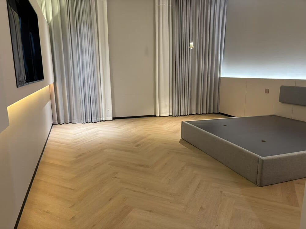 Log herringbone spc floor