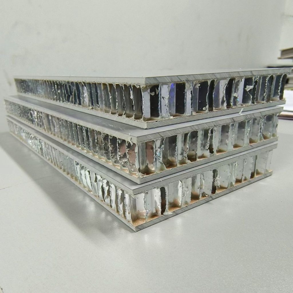 Aluminum honeycomb panel side profile