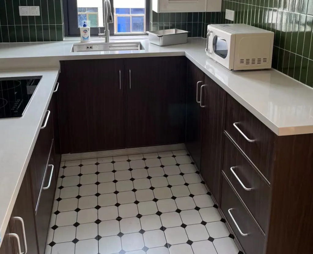 Film Faced Plywood Cabinet